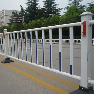 永昌高速護欄損壞