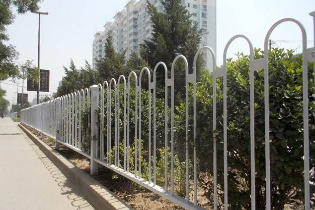甬金高速護(hù)欄更換