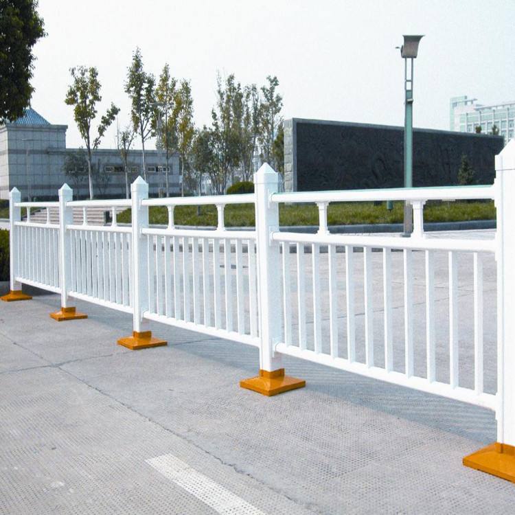 有高速公路護(hù)欄的活嗎