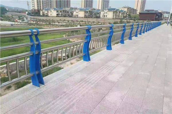 榆林高速公路波形護(hù)欄供應(yīng)