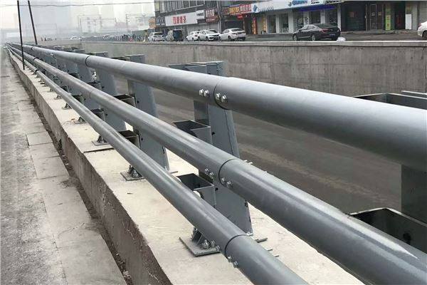 榆樹(shù)高速公路護(hù)欄板型材生產(chǎn)線(xiàn)