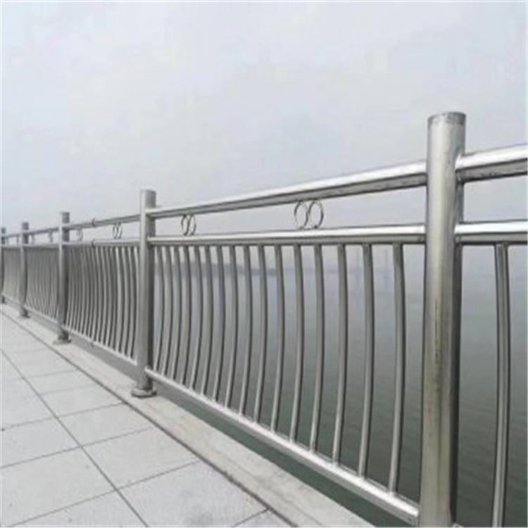 榆樹(shù)高速護(hù)欄板生產(chǎn)線(xiàn)