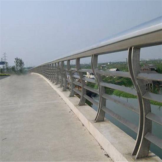 玉溪高速公路護欄生產(chǎn)廠家