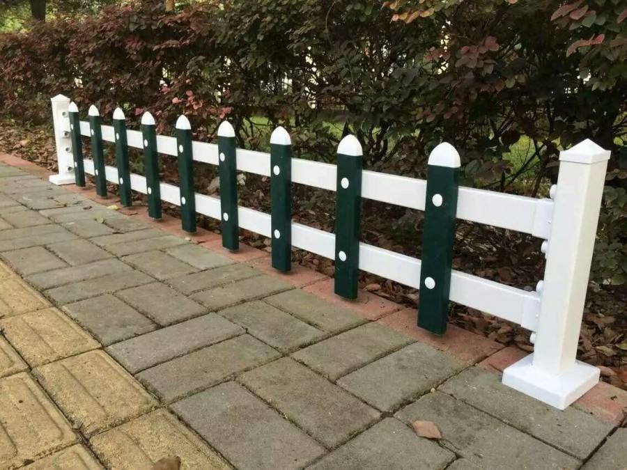圓管高速公路護欄網(wǎng)規(guī)格廠家直營