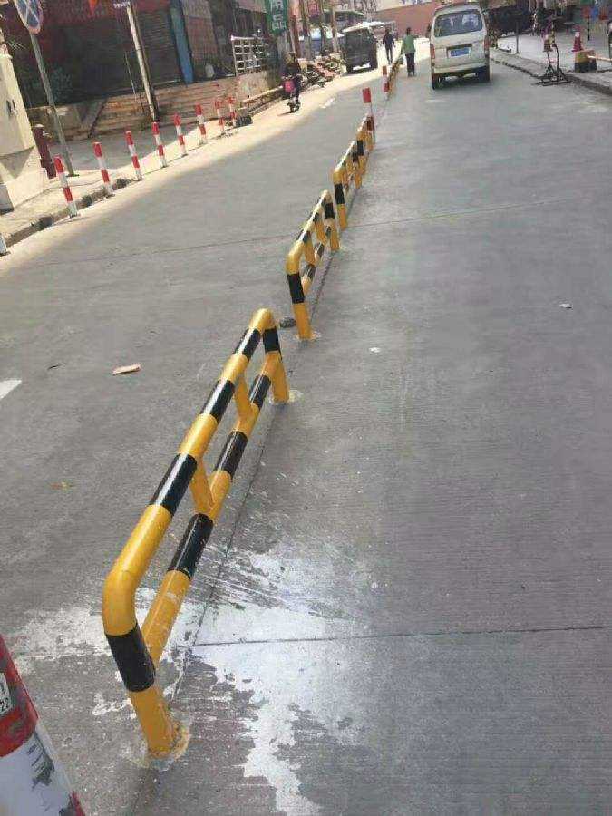 伊通高速公路隔離護(hù)欄網(wǎng)廠